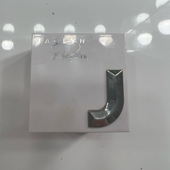 Jaclyn Cosmetics Powder Move Loose Setting Powder Sheer Medium - Picture 2 of 2